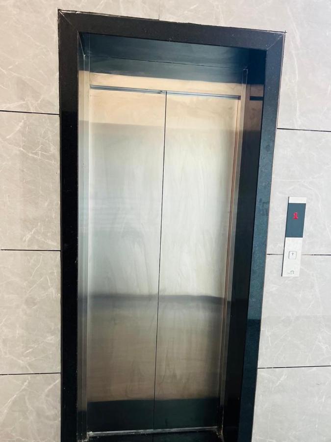 Hotel Anand 乌贾因 外观 照片